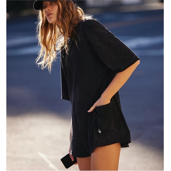 Free People Hot Shot Tee Romper In Washed Black. NWOT! Sz S - Picture 3 of 9